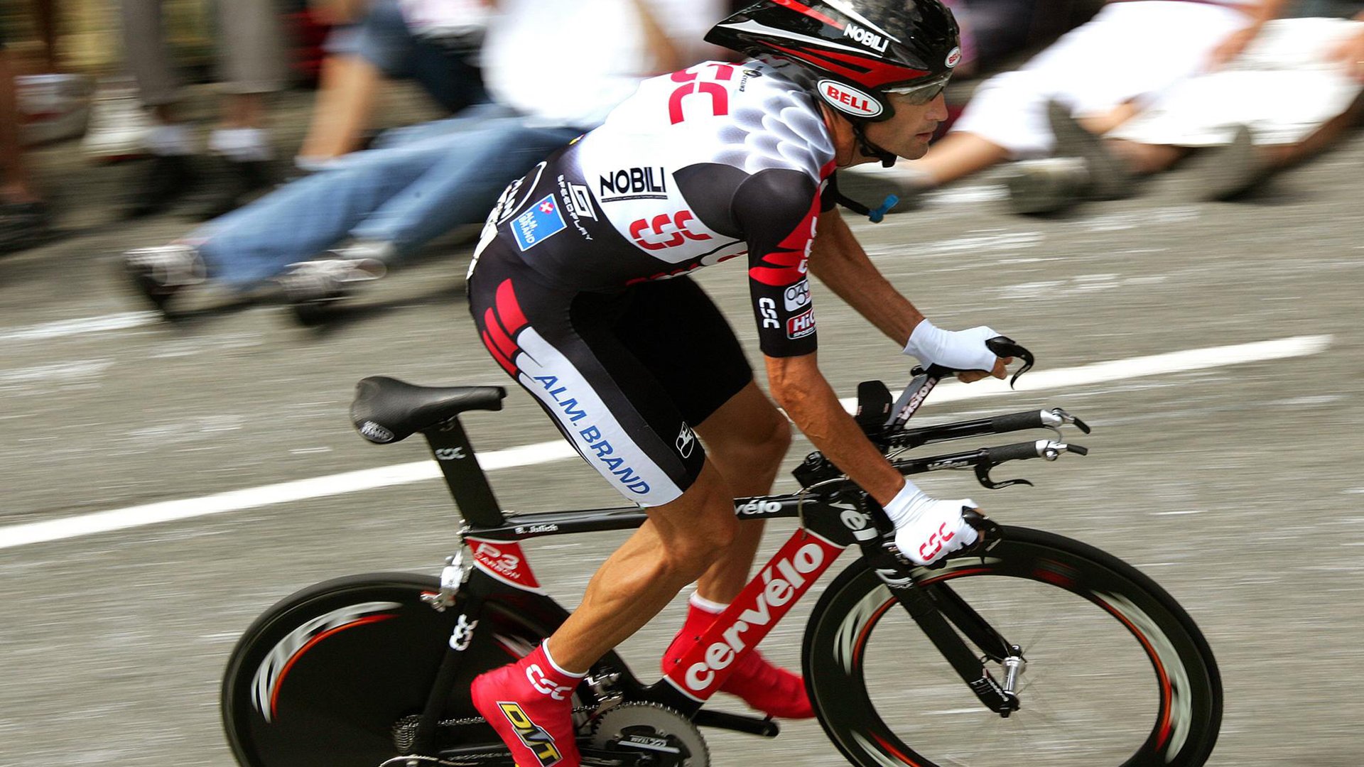 九游官网入口-“飞盘竞技：三叉湖赛场成为空中运动爱好者的竞技圣地”